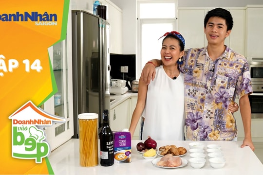 Ức gà sốt Marsala dùng chung với mì Ý: Món tây dễ nấu sum họp ngày quốc tế hạnh phúc