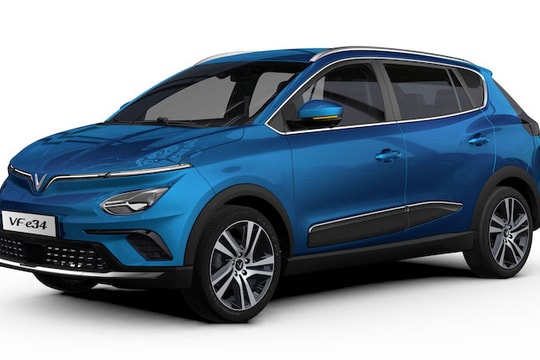 Trong 12 giờ đã có 4.000 đơn đặt hàng mua ô tô điện VinFast