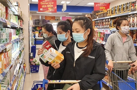 Nhãn hàng Select giảm giá tràn ngập siêu thị Co.opmart