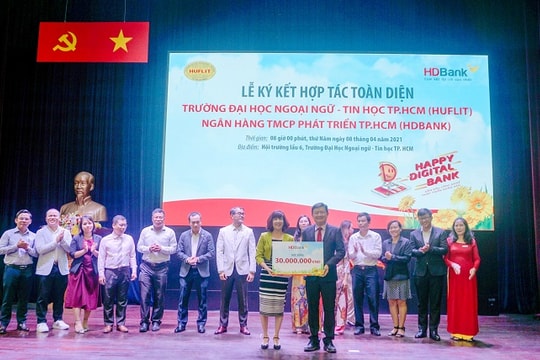 HDBank hợp tác toàn diện với Đại học Ngoại ngữ- Tin học TP.HCM