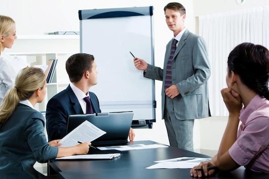 Startup không phải giới showbiz, cẩn thận thời điểm đánh bóng tên tuổi