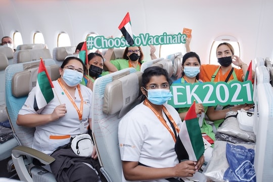 Emirates tổ chức chuyến bay đặc biệt: Hành khách và phi hành đoàn đều được tiêm phòng Covid-19