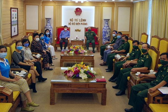 HAMEE trao tặng 400 triệu đồng đến các chiến sĩ biên phòng