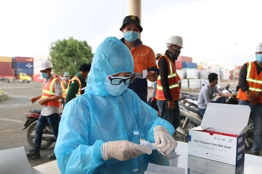 TP.HCM yêu cầu siết chặt và tăng cường các biện pháp phòng, chống dịch