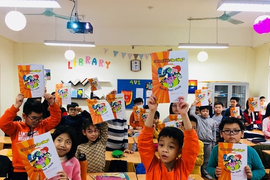 95% phụ huynh châu Á cho rằng dạy con về tiền là quan trọng