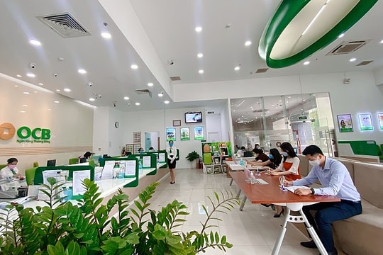 OCB tặng 7.400 bộ test nhanh cho bệnh viện, khu cách ly