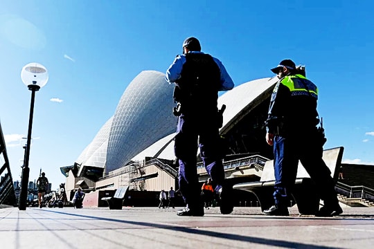 Làn sóng biến chủng Delta ở châu Á - Thái Bình Dương: Khi nhà giàu cũng... ngán