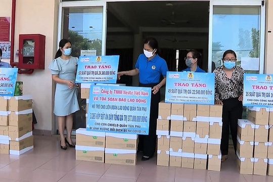 Doanh nghiệp đồng hành cùng Thành phố và các tỉnh phía Nam phòng chống dịch Covid-19