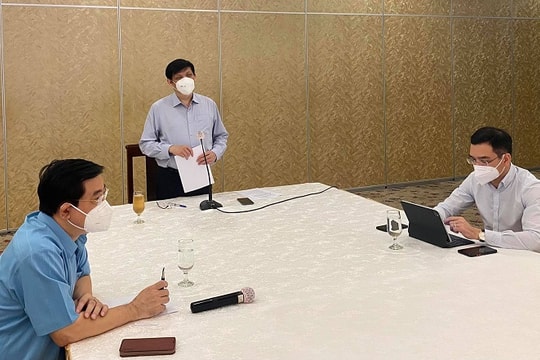 Bộ trưởng Bộ Y tế: "Đưa F0 ra khỏi cộng đồng, các địa phương chuẩn bị việc điều trị để không bị động, lúng túng"