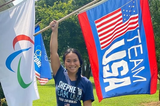 Nữ ‘kình ngư’ gốc Việt cụt 2 chân, đại diện Mỹ tham dự Thế vận hội