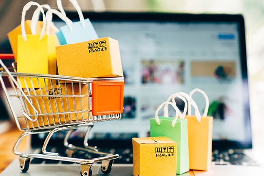 Bibica giới thiệu 2 app kết nối với khách hàng