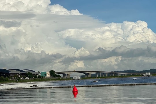 Năng lượng mặt trời nổi sử dụng mô-đun 210mm hiệu quả cao