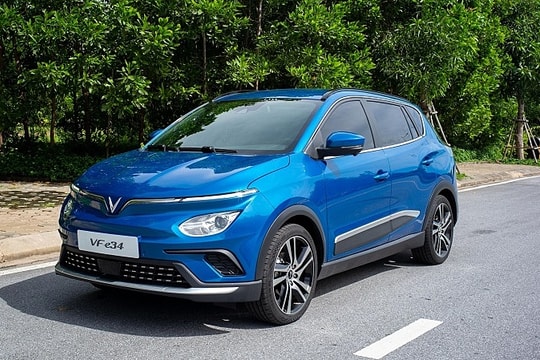 Suất đặt cọc ô tô điện VinFast VF e34 đang được “săn lùng”