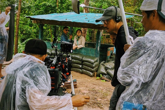 Phim Thái: Quốc tế vẻ vang, quê nhà đợi rạp