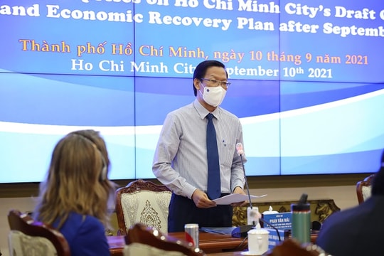 TP.HCM dự kiến mở cửa kinh tế theo 3 giai đoạn, gắn với thẻ xanh, thẻ vàng Covid