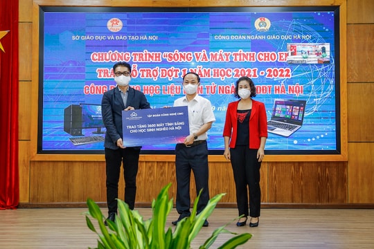 CMC trao tặng 3.600 máy tính bảng cho học sinh khó khăn
