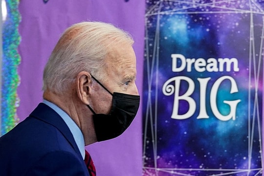 Mỹ kêu gọi các nước cam kết tiêm vaccine Covid-19 cho 70% dân số toàn cầu