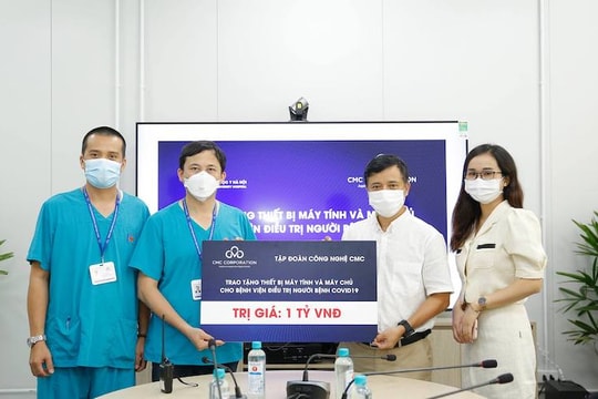 CMC trao tặng máy tính và hệ thống máy chủ cho BV Đại học Y Hà Nội