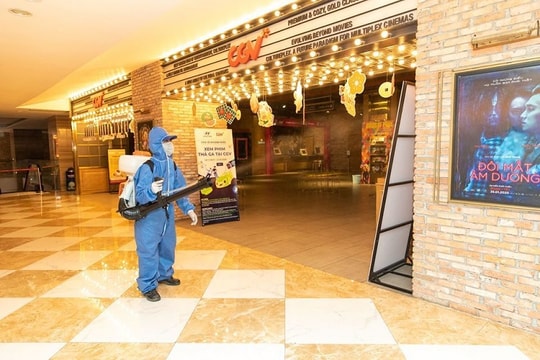 Nhà sản xuất phim kêu cứu vì sắp phá sản