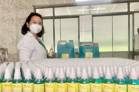 Xin lén kể về hai nhân cách