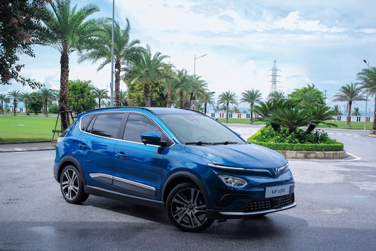 Ra mắt ô tô điện thông minh VinFast VF e34