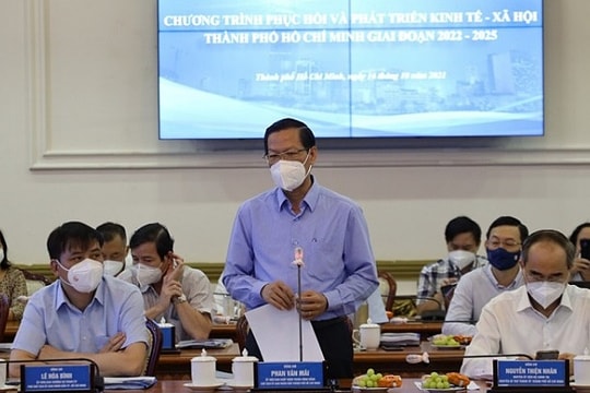 Cần chính sách tài khóa đủ mạnh hỗ trợ doanh nghiệp và người lao động