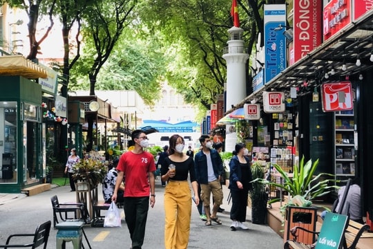 4.000 lượt khách đến Đường Sách trong 10 ngày