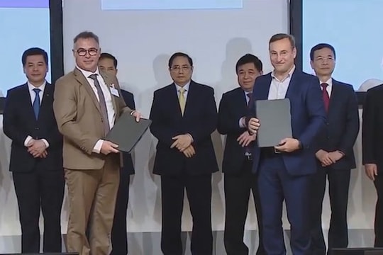 Lễ ký kết giữa FPT Software và hãng sản xuất máy bay Airbus