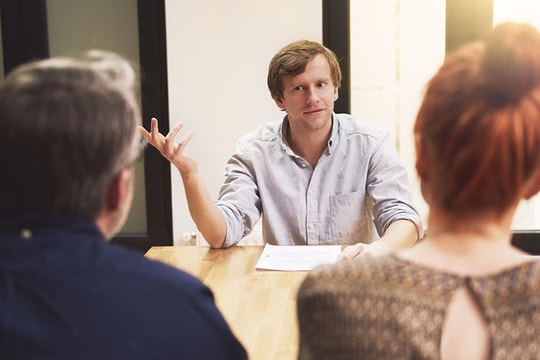 Quên lương bổng và quyền lợi đi, ứng viên nên hỏi 4 câu này khi phỏng vấn ứng tuyển