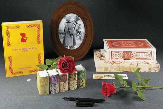 Độc đáo bìa sách chất liệu Việt