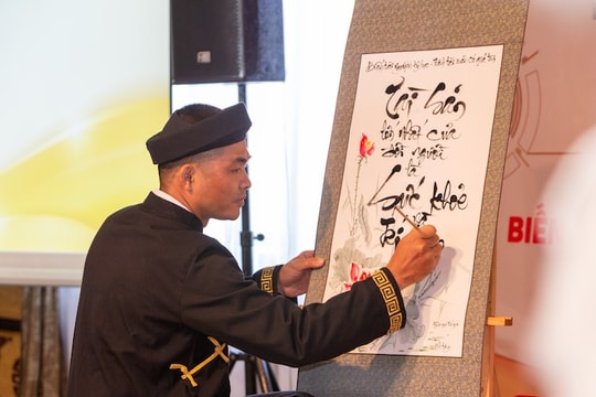 Khai trương Công ty CP Thư Pháp Việt