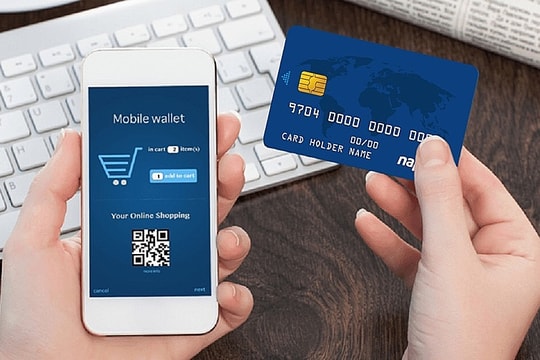 Từ năm sau, ai chịu trách nhiệm khi thẻ từ xuất hiện giao dịch giả mạo?