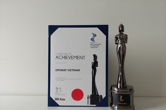 HR Asia vinh danh OPSWAT Vietnam “Nơi làm việc tốt nhất châu Á năm 2021”