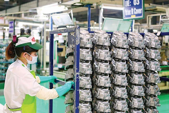 Tăng tốc sản xuất cuối năm: Doanh nghiệp vẫn khó vì thiếu lao động