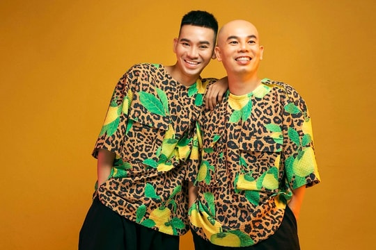 Vungoc&Son mở đầu năm 2022 với show diễn Bình minh Vungoc&Son mở đầu năm 2022 với show diễn Bình minh