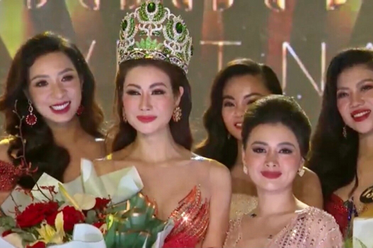 Doanh nhân Đào Ái Nhi đoạt vương miện Hoa hậu Doanh nhân Việt Nam 2021