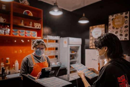 Doanh nghiệp F&B ứng dụng công nghệ bán hàng trực tuyến nhưng chưa đủ