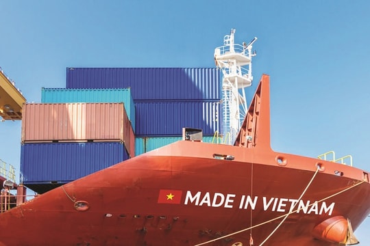 Thấy gì từ con số xuất siêu 4 tỷ USD?