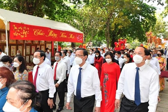 Lãnh đạo TP.HCM dự Lễ Hạ nêu – Khai ấn tại Lăng Tả quân Lê Văn Duyệt