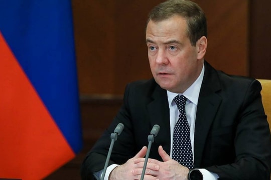 Nga: Nền kinh tế sẽ không sụp đổ vì lệnh trừng phạt