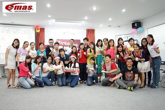 Chuẩn hóa Tiếng Anh công sở: Tưởng không dễ mà 'dễ không tưởng'