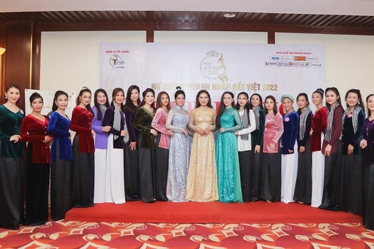 CEO Thanh Thúy đoạt vương miện "Nữ hoàng thiện nguyện"