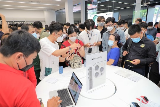 TopZone ra mắt cửa hàng ủy quyền Apple cao cấp lớn nhất Việt Nam