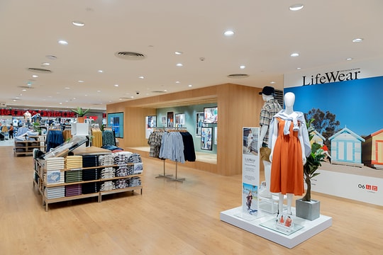 Uniqlo Saigon Centre khai trương ngày 22/4