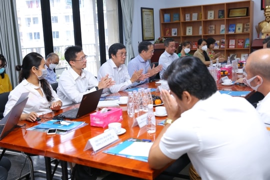 Xây dựng giáo trình giảng dạy từ tình huống thực tế của doanh nghiệp Việt Nam