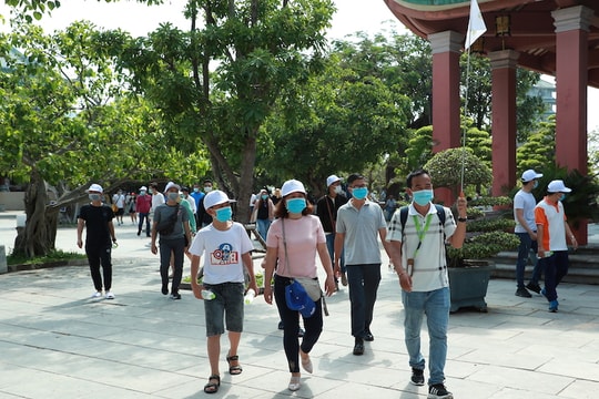 Gần 2 triệu khách đến TP.HCM trong tháng 4/2022