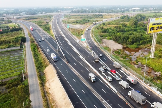 Khánh thành cao tốc Trung Lương - Mỹ Thuận sau 13 năm chờ đợi