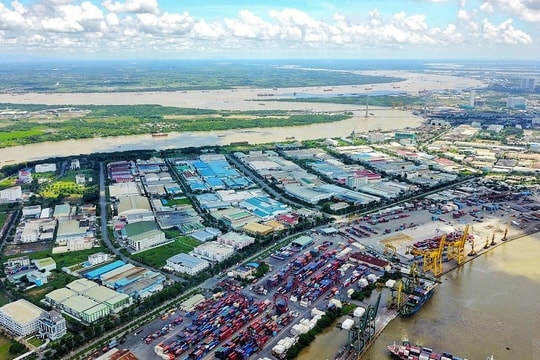 Sắp di dời cảng Tân Thuận