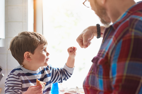 Nguyên tắc dạy con khác biệt từ các doanh nhân thành công