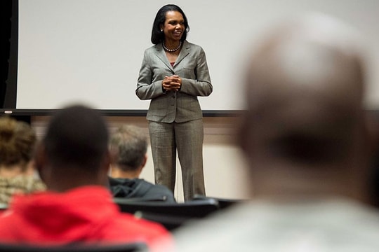 5 bí quyết giúp sự nghiệp thăng tiến - lời khuyên từ cựu Ngoại trưởng Mỹ